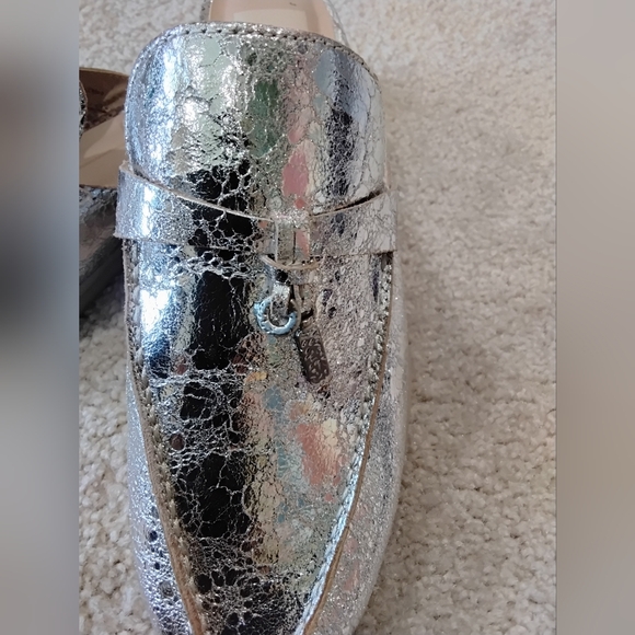 Dolce Vita Crackled Silver Mules - Picture 2 of 4